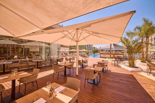 Eix Alzinar Mar Hotel & Suites - image 7