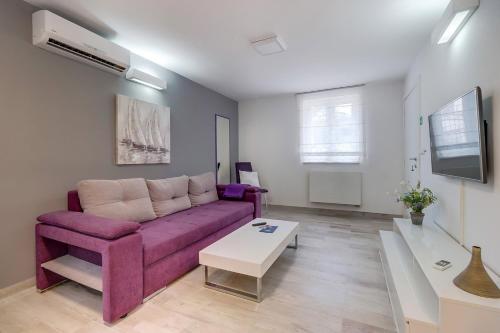 Apartment image 6