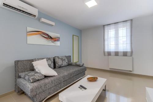 Apartment with Balcony image 9