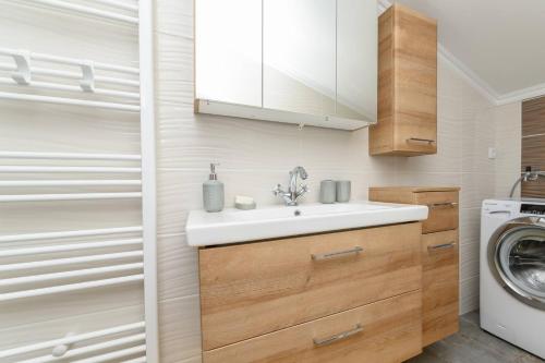 Apartment image 7