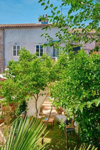 A szálláshely kívülről, Vindobona - Double Room in Mali Losinj Városközpont