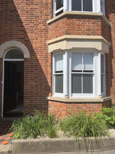 Spacious stylish town house gîte à louer Acland Hospital The