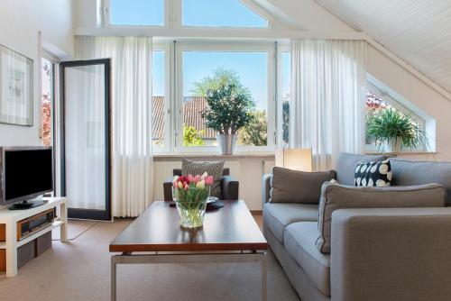 Superior One-Bedroom Apartment with Balcony