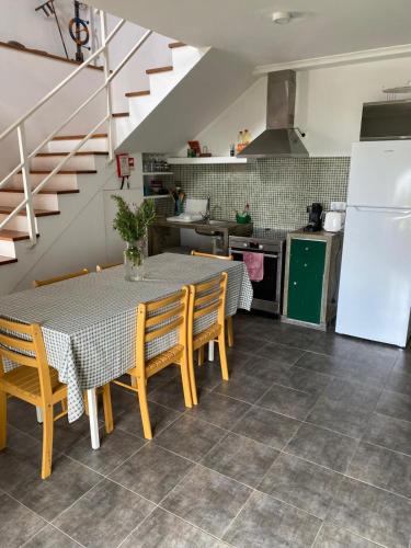 ห้องครัว, Casa das Camarinhas RAAL 542- casa partilhada in กีเนเตส