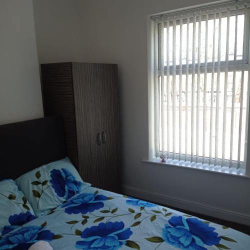 Double-Bedroom in the Heart of Salford Manchester Perfect for Short Stays LT3 chambre d'hôte Salford Crescent Railway Station