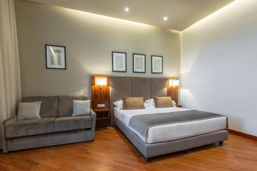 Hotel Embassy - image 14