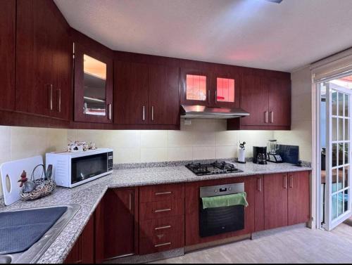 Residencias Bordeaux in เอลกอนดาโด