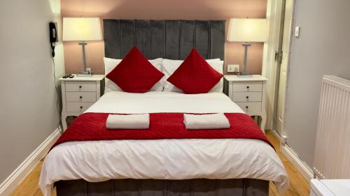 Classic Hyde Park Hotel - image 13