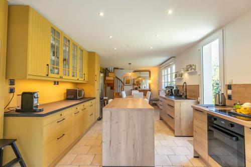 La Sambine - Spacious and Elegant House in Sambin