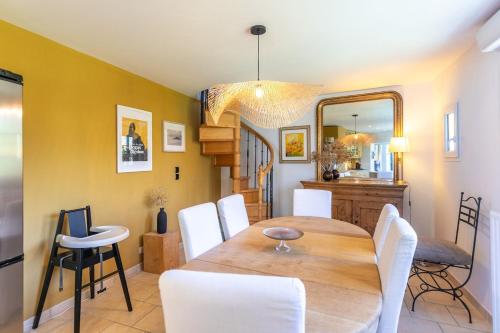 La Sambine - Spacious and Elegant House in Sambin