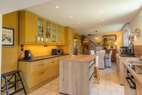 La Sambine - Spacious and Elegant House in Sambin
