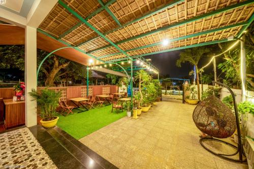 Riverside Dorm and Restaurant, Hoi An (photo 8)