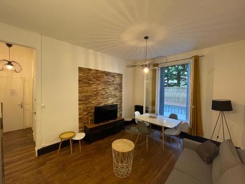 Saphir 2, Vichy