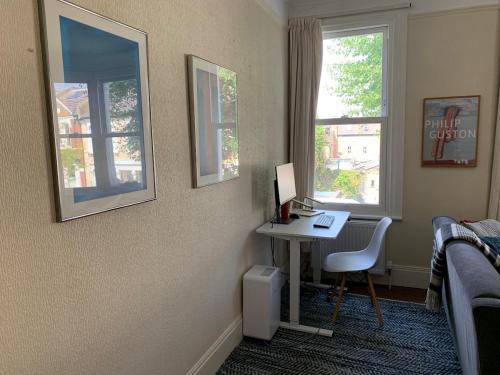Entire apartment by Northcote Road, London (photo 9)