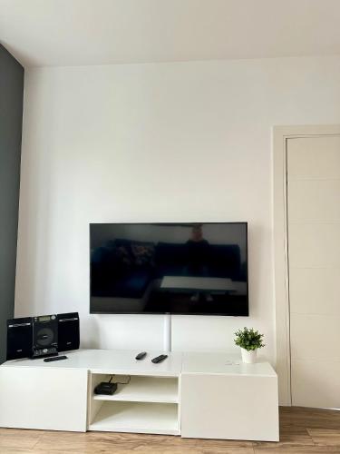 Superior Two-Bedroom Apartment image 5