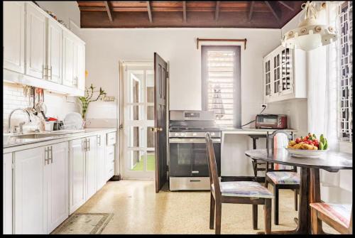 Silver Sands Sea Lili in ดุนกัน