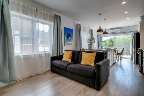 851 condo in Bromont Vieux Village mountain view in Bromont (QC)