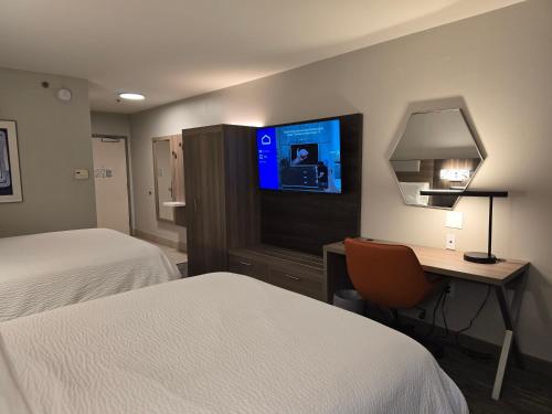 Suite with Two Beds - Non-Smoking