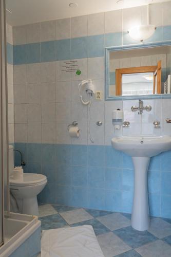 Hotel Toliar - image 3