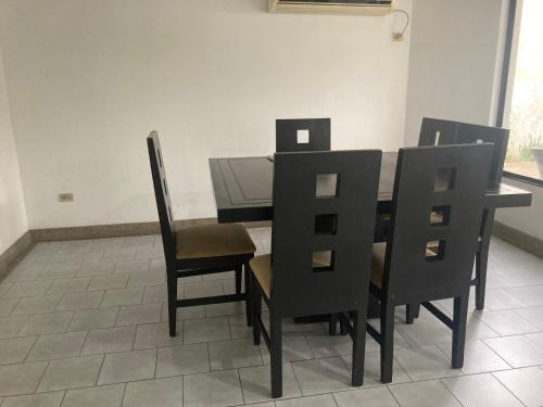 Enrique guest room in Samborondon