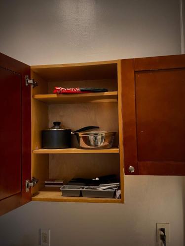 Union Square Studio 4 with Shower - Shared toilet, New York (photo 8)