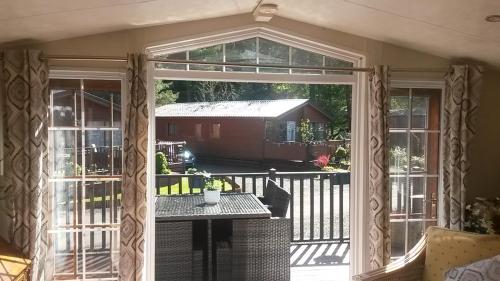 陽台/露台, Jasper Lodge in Beautiful Glendevon Country Park Perthshire Scotland in 格倫德文