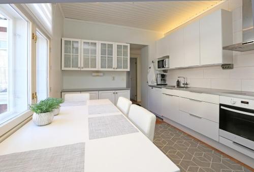 Nice and private house in city center in แรปเพนค็องตา
