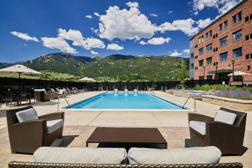 Swimming pool, Residence Inn by Marriott Big Sky/The Wilson Hotel in Big Sky (MT)