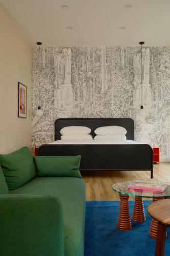 room detail thumbnail 0