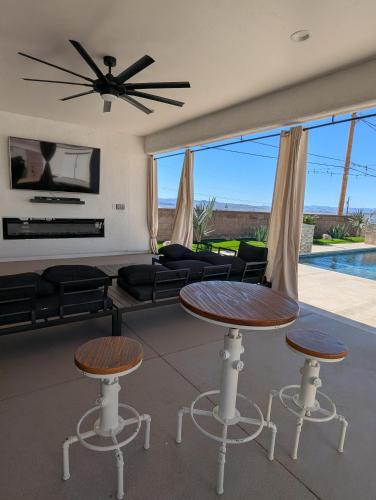 Desert Rose Backyard Oasis in Lake Havasu City