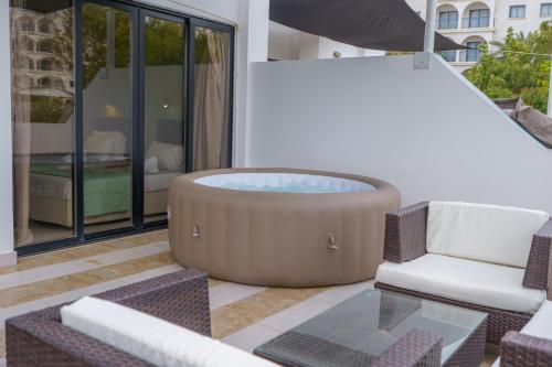 Pernera One Suites in Pernera Protaras 2