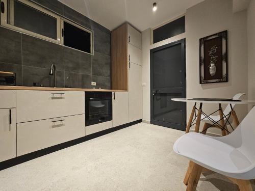 Studio Apartment near Pazari Ri, Tirana (Foto 2)
