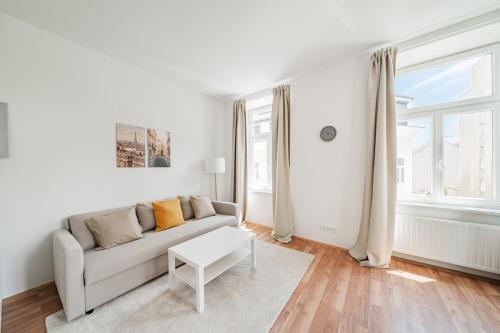 Central Two Room Apartment, Viena
