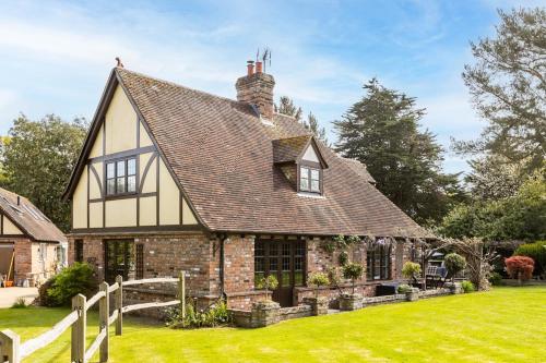 Kelowna - Sussex 5-bed house