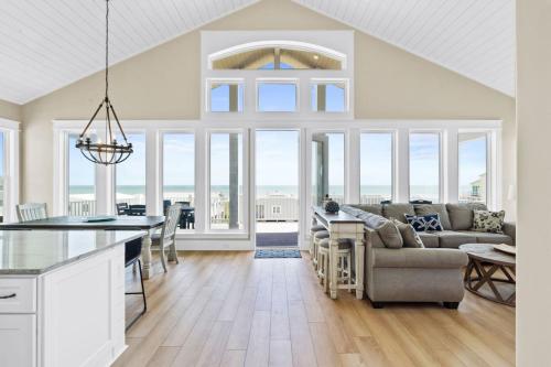 Sea Grit STUNNING OCEAN VIEWS