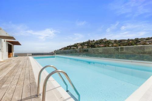 Le Plaza - Sea view - Swimming pool - Tennis court in Mandelieu-la-Napoule Center