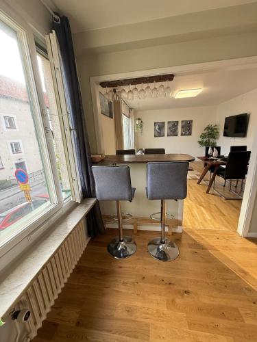 Spacious apartment near the subway in Hässelby Villastad