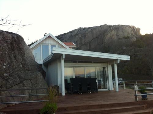 Skärgårdsparadis i Strömstad i anslutning till strand och hamn (Skargardsparadis i Stromstad i anslutning till strand och hamn) in Tångarna