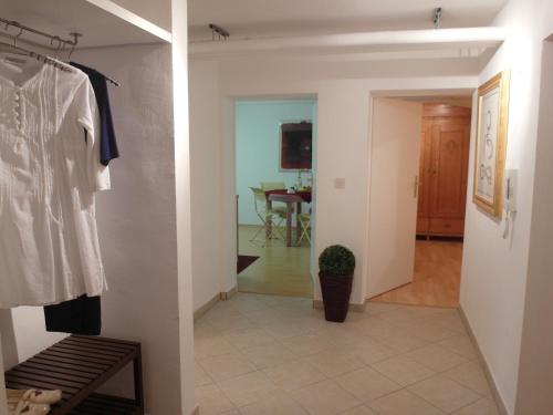 Facilities, Am Forsthaus Gravenbruch in Neu-Isenburg