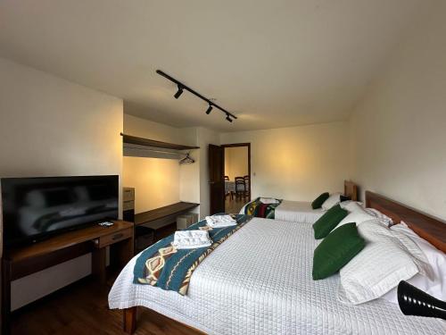 1 double bed, 1 twin bed, 1 sofa bed