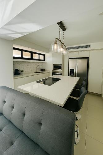 Kitchen, Espectacular apartamento en Playa El Angel ALAQUA 2000 in Margarita Island