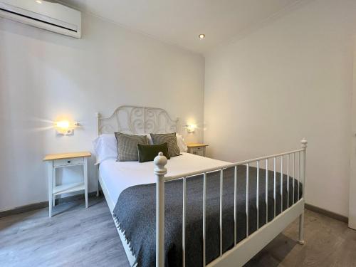 Apartment with Balcony image 10