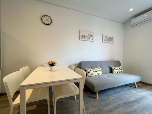 Apartment with Balcony image 6