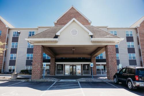 Parkview Inn & Suites, Lancaster Amish Country, PA - 숙소 외관