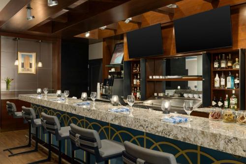 Courtyard by Marriott San Francisco Union Square - image 3