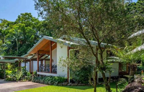 A szálláshely kívülről, Luxurious rainforest lodge in FNQ in Bramston Part