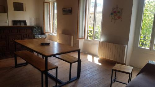 Gite de l'école (Gite de l'ecole) in Caudies-de-Fenouilledes
