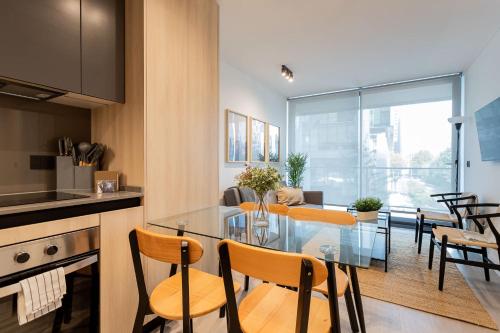Prime Las Condes Escape Modern 2BR for 4