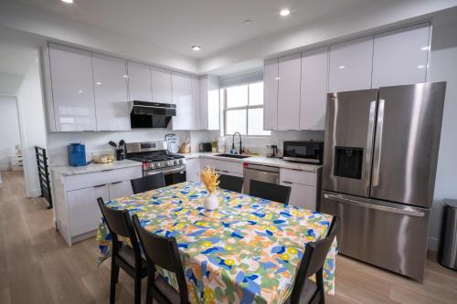 Stylish Private Room by Downtown LA with Private Parking, Los Angeles (foto 7)