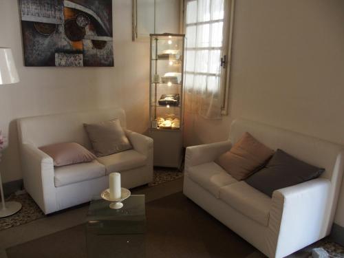 19 Borgo Cavour - image 13